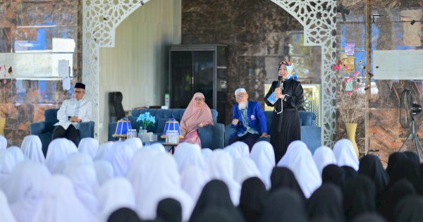 Ke Ponpes Darul Aman, Fatmawati: Doa dan Dukungan Tokoh Agama Kekuatan Melanjutkan Sulsel Maju dan Berkakter