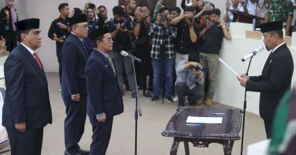 Lantik Pj Sekda Kota Makassar, Andi Arwin Azis Harapkan Tingkatkan Kinerja Perangkat Daerah