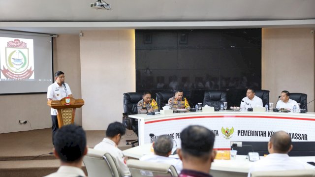 Pj Wali Kota Makassar Buka Rakor Penanganam Masalah Sosial di Simpang Lima Bandara Sultan Hasanuddin.