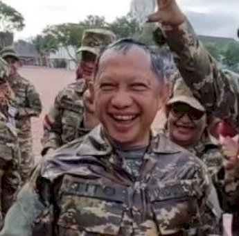 Mendagri Tito Karnavian Disiram Air di Sela-sela Retreat Kabinet Merah Putih di Magelang