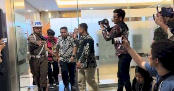 Kejagung Usut Sumber Duit Rp 5 Miliar Ronald Tannur untuk Suap Eks Pejabat MA