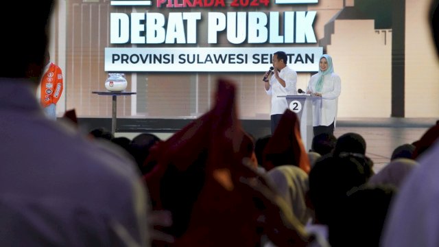 Andi Sudirman Sulaiman, Fatmawati Rusdi.