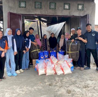 Lagi! Bukti Nyata Politik Kemanusiaan RMS, Kader di Pinrang Gerak Cepat Turun Bantu Korban kebakaran di Pekkabata