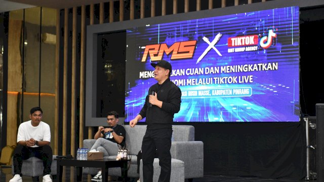 Rusdi Masse dan komunitas tiktok pinrang