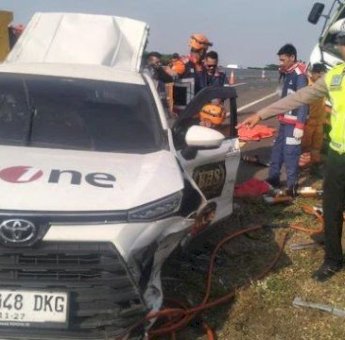 Mobil TV One Kecelakaan di Tol Pemalang, 3 Orang Tewas di Lokasi Kejadian-Diseruduk Truk Ekspedisi