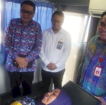 100 Akseptor Terima Layanan KB/KR Dinas Pengendalian Penduduk dan Keluarga Berencana Kota Makassar