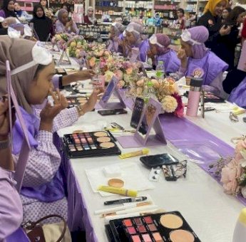 20 Peserta Unjuk Kreativitas dalam Kompetisi Makeup Avione Kolaborasi dengan CitraCosmetic
