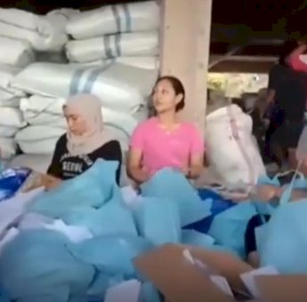Video Pasangan Mitra – Mahmuddin Beredar Bagi Bagi Sembako, Warga Pertanyakan Sikap Bawaslu