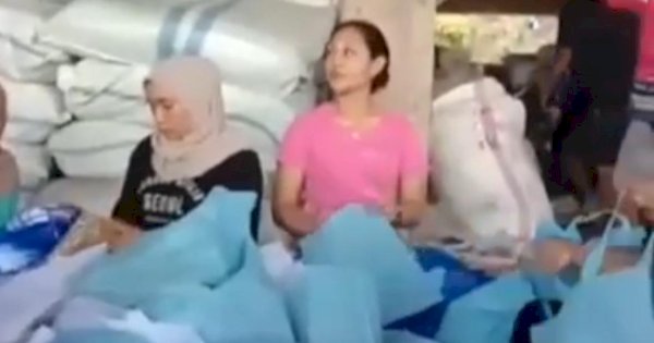 Video Pasangan Mitra – Mahmuddin Beredar Bagi Bagi Sembako, Warga Pertanyakan Sikap Bawaslu