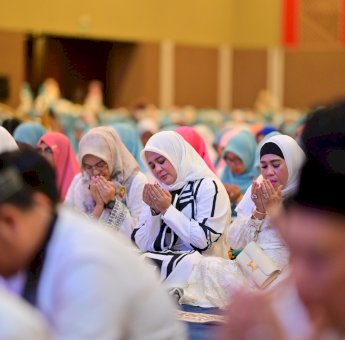 Jaga Ketenangan dan Kedamaian Pilkada, Fatmawati Ikut Hadir di Doa dan Zikir Bersama di Makassar