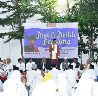 RMS Community dan Ribuan Warga Pinrang Gelar Doa-Dzikir Bersama Jelang Pencoblosan
