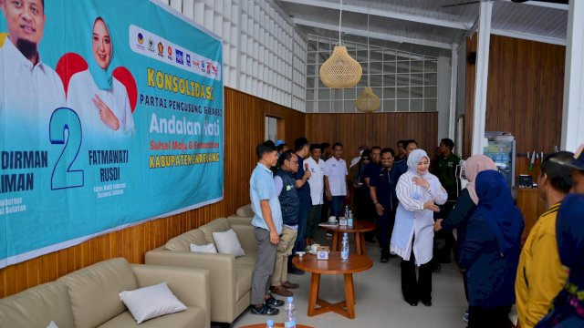 Fatmawati Rusdi Silaturahmi Bersama Masyarakat Enrekang.