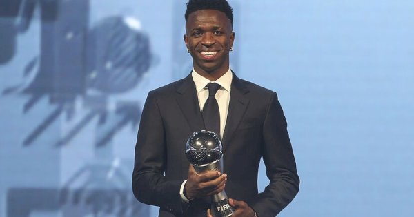 Vinicius Junior Raih Gelar Pemain Terbaik FIFA 2024