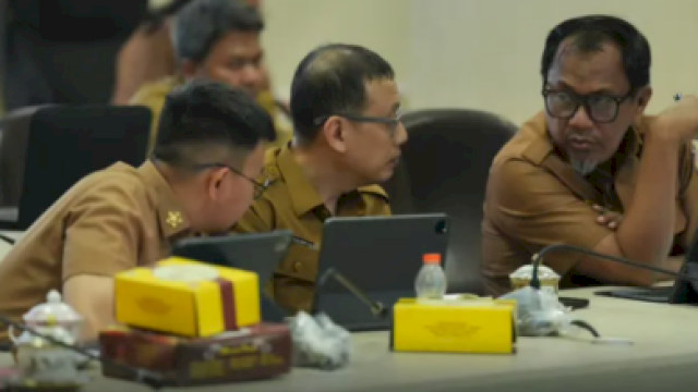 Sekretaris Bapenda Hadiri Rapat Pendapat Fraksi di DPRD Makassar