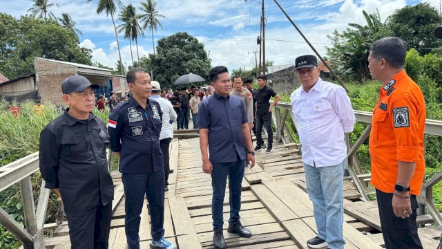 Ketua DPRD Takyuddin Bareng Abd Rahman Bareng Pj Bupati Tinjau Pos Pengamanan Nataru-Infrastruktur Rusak