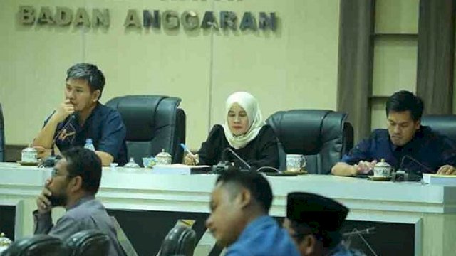 Badan Anggaran DPRD Kota Makassar Rapat Bahas Rancangan Perubahan KUA APBD 2024