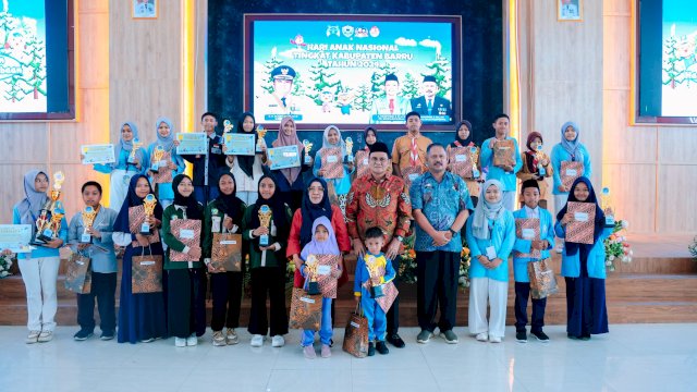 Bupati Barru Hadiri Hari Puncak Peringatan Hari Anak Nasional Tahun 2024