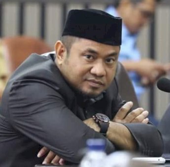 Resmi Jabat Anggota DPRD Makassar, H Jufri Pabe Janji Takkan Sia-siakan Kepercayaan Rakyat
