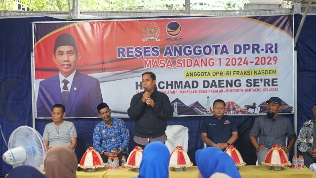 Anggota DPR RI dari Fraksi Partai NasDem H. Achmad Daeng Sere saat reses di Jeneponto