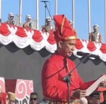 Ketua DPRD Makassar Baca Teks Proklamasi di HUT RI Ke 79