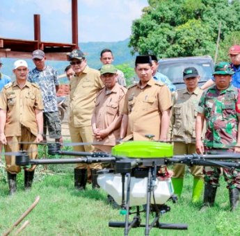 Bupati Barru Ajak Petani Lestarikan Tradisi Mappalili, Dorong Peningkatan Produksi Pertanian