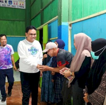 Bupati Barru Membuka Kejuaraan Bulutangkis Antar Kecamatan di Tanete Riaja