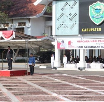 Bupati Barru Ajak Masyarakat Teladani Semangat Kepahlawanan dan Jaga Kesehatan