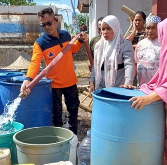 Pemkab Maros Kerahkan 9 Armada Salurkan Air Bersih Bantu 45 Ribu Warga Terdampak Kekeringan