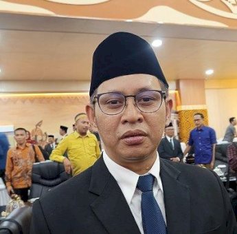 Supratman dari Fraksi NasDem Ditetapkan Sebagai Ketua Sementara DPRD Makassar