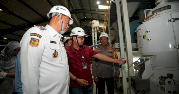 Tersedia 257 Ribu Ton di Gudang Bulog, Pj Gubernur Prof Fadjry Djufry Pastikan Stok Beras Sulsel Aman