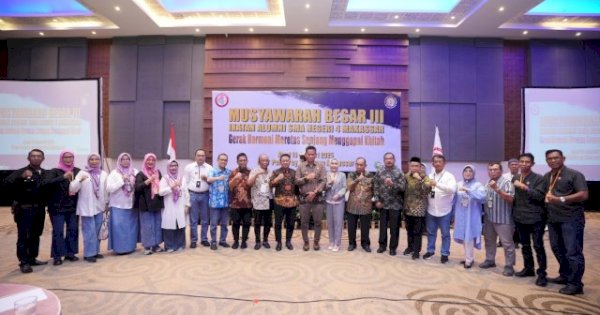 Pj Gubernur Sulsel Prof Fadjry Djufry Support Mubes III IKA SMAN 4 Makassar