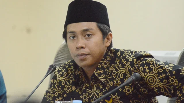 Ketua DPRD Enrekang Ikrar Eran Batu.