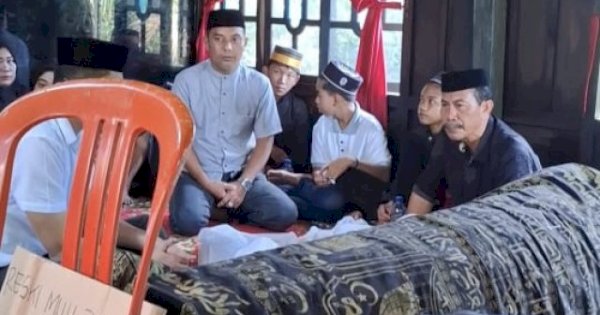 Legislator NasDem Sulsel Syukur Melayat Ke Rumah Duka Santri Korban Kebakaran di Pinrang