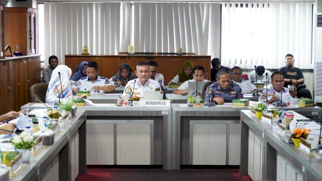 Rapat Kerja Komisi D DPRD Sulsel Bersama Dishub Sulsel.