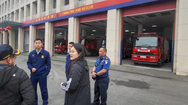 Damkarmat Makassar Kunjungan ke China.