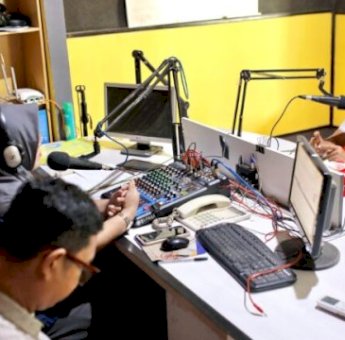 Radio Pemkab Bone SBB 97,7 FM Gelar Dialog Interaktif Bersama Bupati terpilih Andi Asman Sulaiman