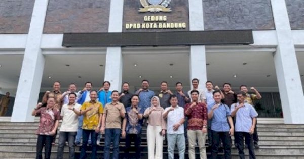 Pemkab, DPRD, dan KNPI Maros Kunjungi Bandung dan Cimahi untuk Pengembangan Kepemudaan