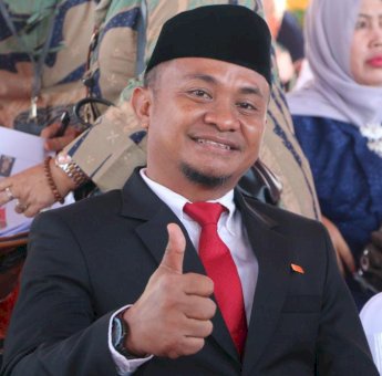 Andi Asman Sulaiman Niatkan Gaji Pertama sebagai Bupati Bone akan di Sumbangkan ke Mesjid
