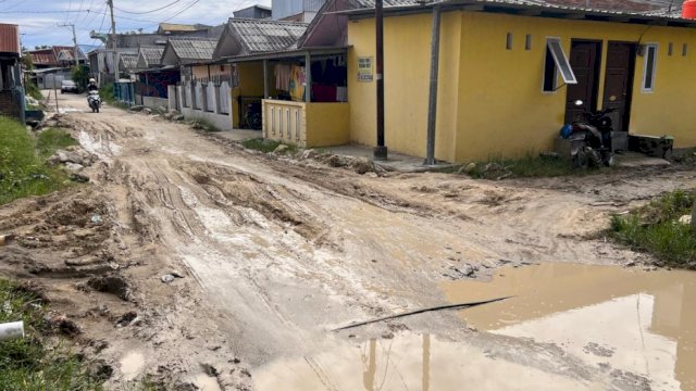 Kondisi akses menuju kampus Universitas Sulawesi Barat