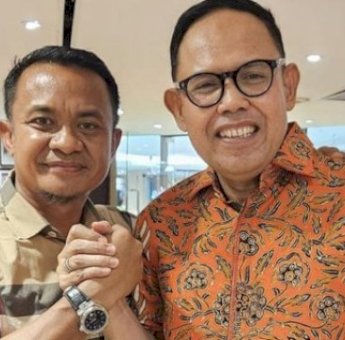 Andi Asman Sulaiman-Andi Akmal Bupati Bone Terpilih Ukur Baju