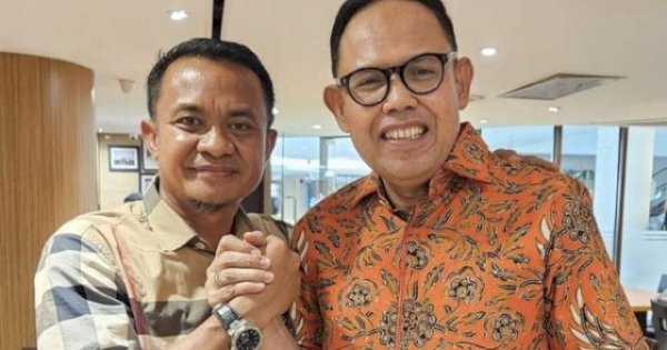 Andi Asman Sulaiman-Andi Akmal Bupati Bone Terpilih Ukur Baju