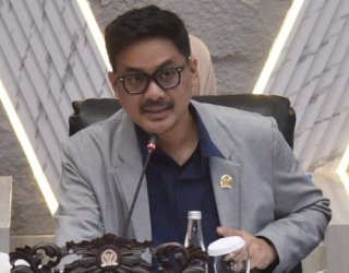 Teguh Iswara Perjuangkan Pembangunan Dermaga di Kepulauan Pangkajene