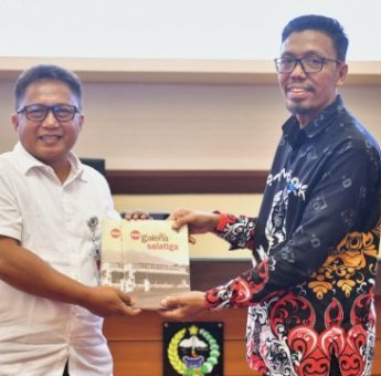 Plh Kadis Kominfo SP Sulsel Promosikan Kuliner-Wisata Khas Sulsel di Hadapan Pj Wali Kota Salatiga