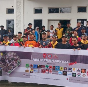 Pimpin Gerakan Bersih Sungai, Syaharuddin Alrif: Kebersihan Lingkungan Tugas Bersama