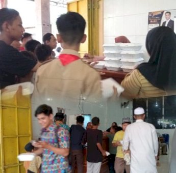 Jumat Berkah NasDem Maros, Sahiruddin Jaga Tradisi Politik Kemanusiaan di Masyarakat Setiap Pekan
