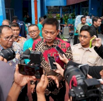 Pj Gubernur Prof Fadjry Djufry Tegaskan Tak Ada Tenaga Honorer Dirumahkan Karena Efisiensi Anggaran