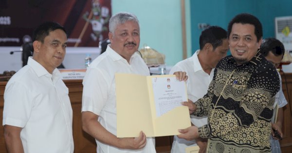 KPU Resmi Tetapkan Irwan-Sudirman sebagai Bupati dan Wakil Bupati Pinrang Terpilih, Dilantik 20 Februari 2025