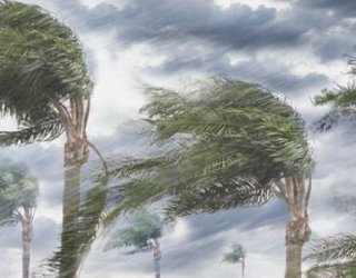 Angin Kencang dan Banjir Terjang Dua Kabupaten di Sulsel