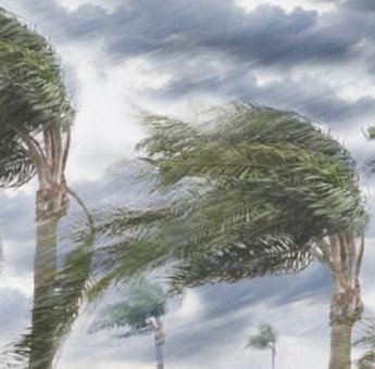 Angin Kencang dan Banjir Terjang Dua Kabupaten di Sulsel