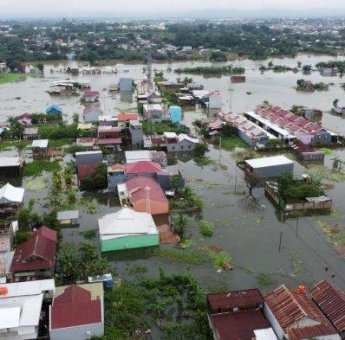 Banjir Capai 1 Meter, Warga Makassar Mulai Dievakuasi